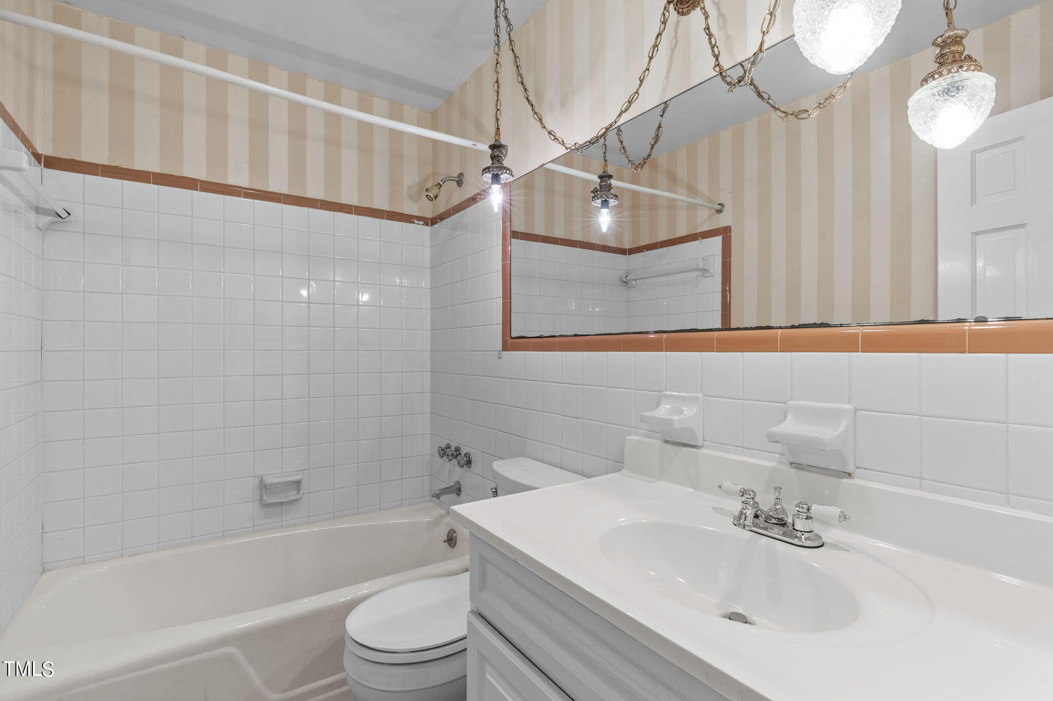 6205 Arrington Road Raleigh, NC 27607 - Photo 24 of 44 Bath 2