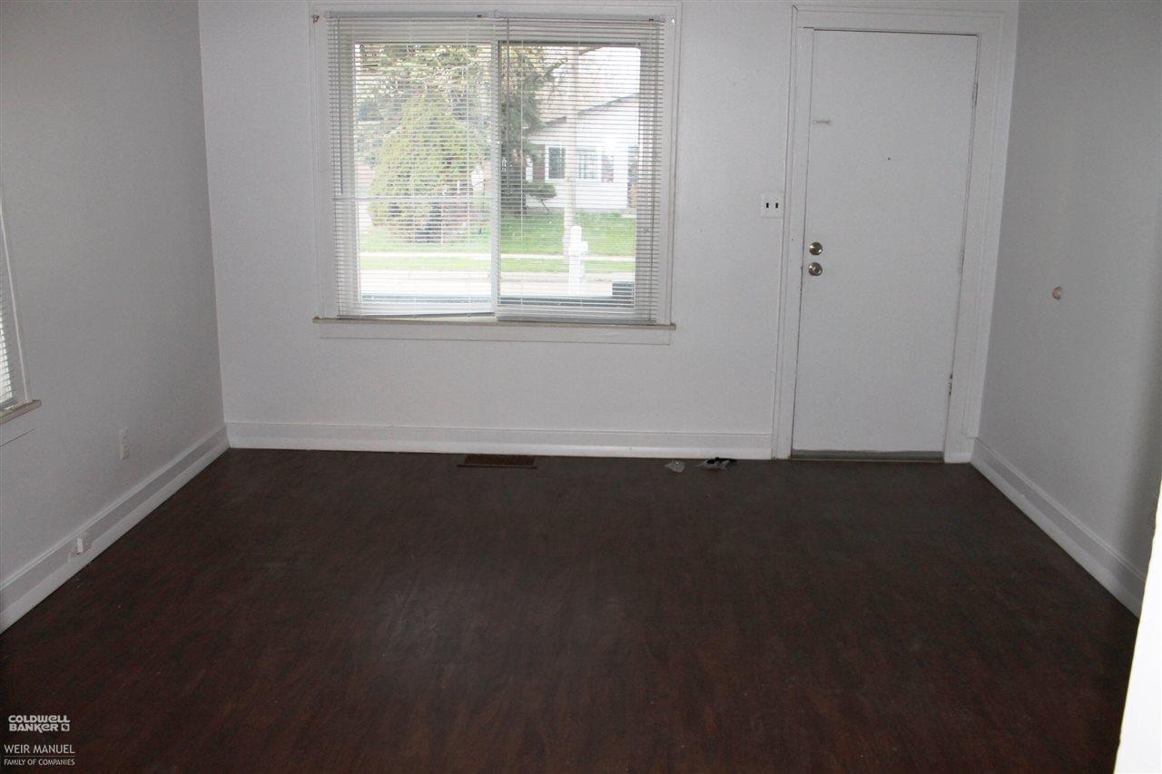 7642 Rivard Avenue, Unit 7640 Warren, MI 48091 - Photo 2 of 25 Gallery Image 2