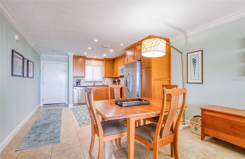 757 Beach Road, Unit 308 Sarasota, FL 34242 - Photo 20 of 37 Gallery Image 20