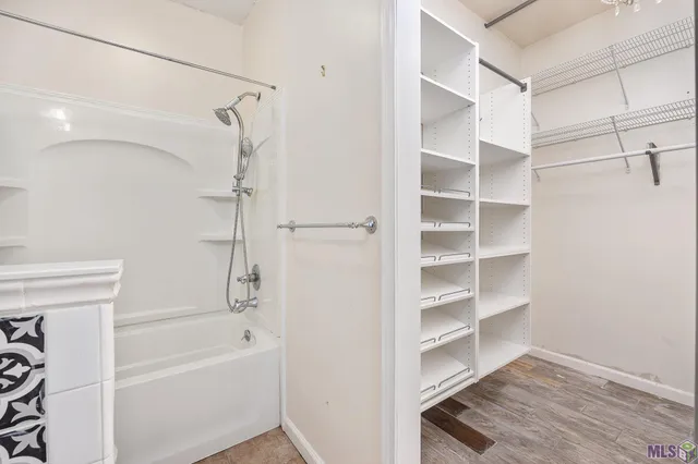 $199,900 | 7111 Point Avery Drive, Baton Rouge, LA 70817