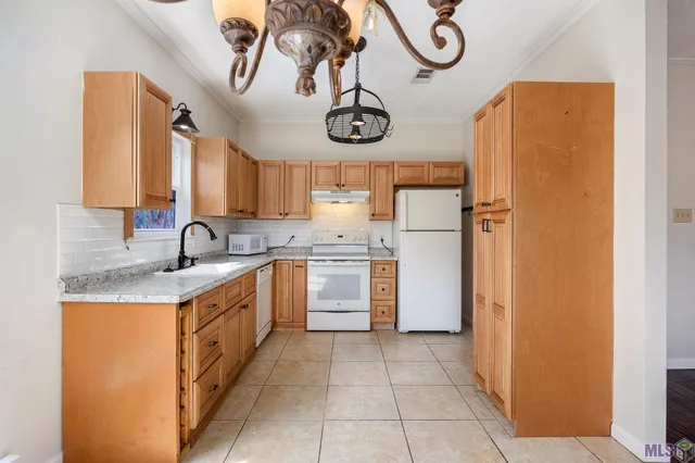 $199,900 | 7111 Point Avery Drive, Baton Rouge, LA 70817