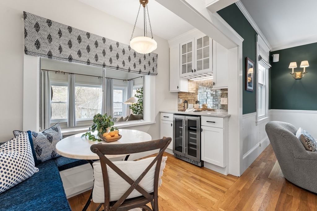 435 Lexington Street Waltham, MA 02452 - Photo 12 of 34