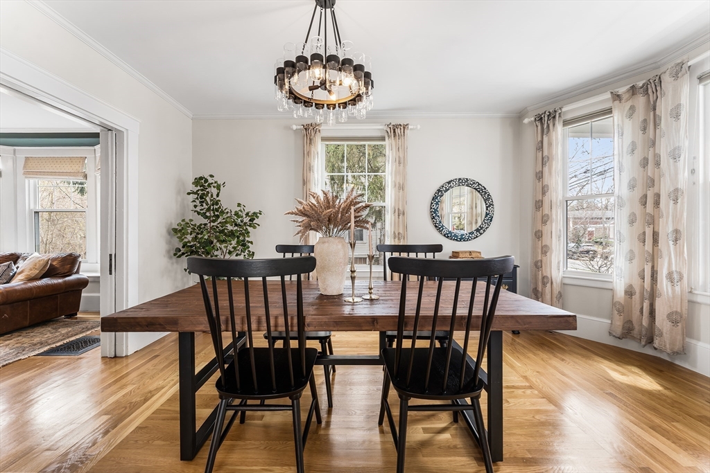 435 Lexington Street Waltham, MA 02452 - Photo 5 of 34