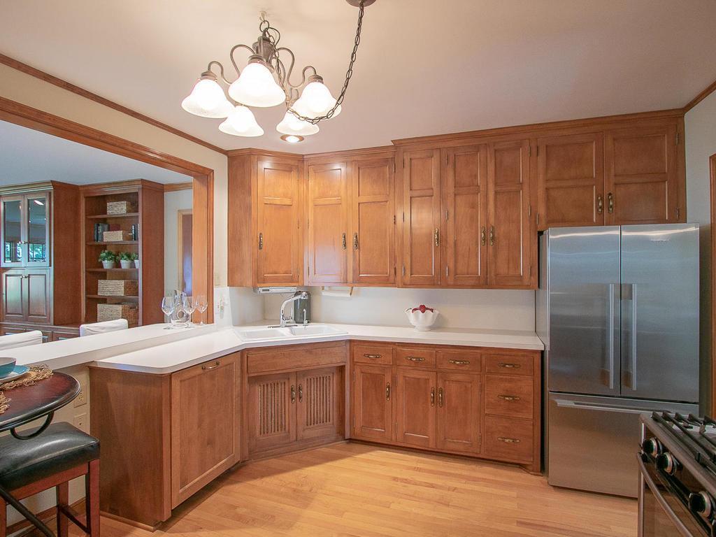 4804 Maple Road Edina, MN 55424 - Photo 13 of 24