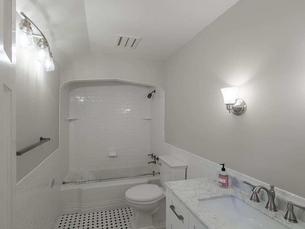 4804 Maple Road Edina, MN 55424 - Photo 19 of 24