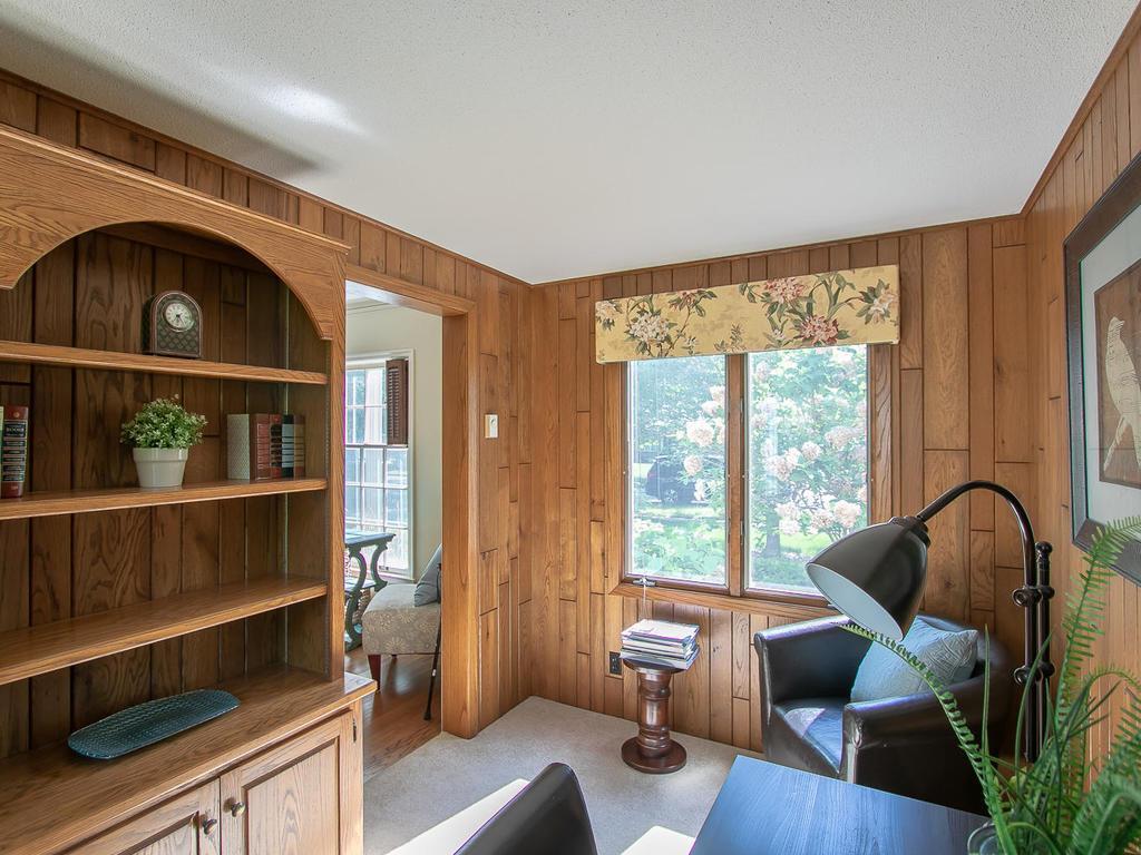 4804 Maple Road Edina, MN 55424 - Photo 5 of 24