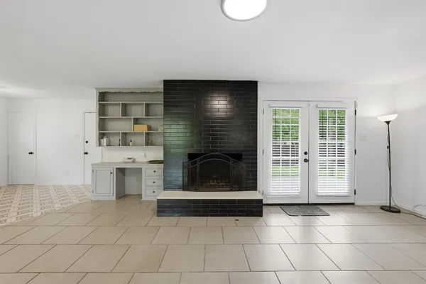 $2,000 | 1007 Golden Trophy Drive, Dallas, TX 75232