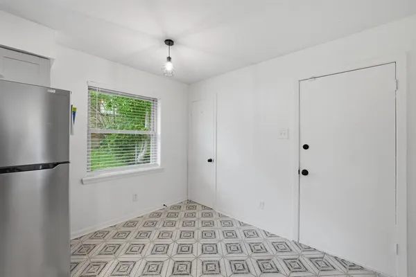 $2,000 | 1007 Golden Trophy Drive, Dallas, TX 75232