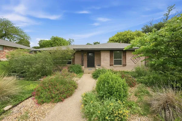 $2,000 | 1007 Golden Trophy Drive, Dallas, TX 75232