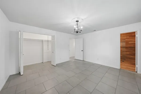 $2,000 | 1007 Golden Trophy Drive, Dallas, TX 75232