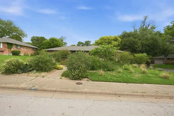 $2,000 | 1007 Golden Trophy Drive, Dallas, TX 75232