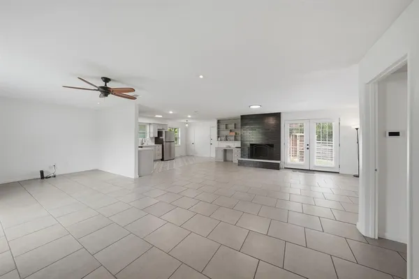 $2,000 | 1007 Golden Trophy Drive, Dallas, TX 75232