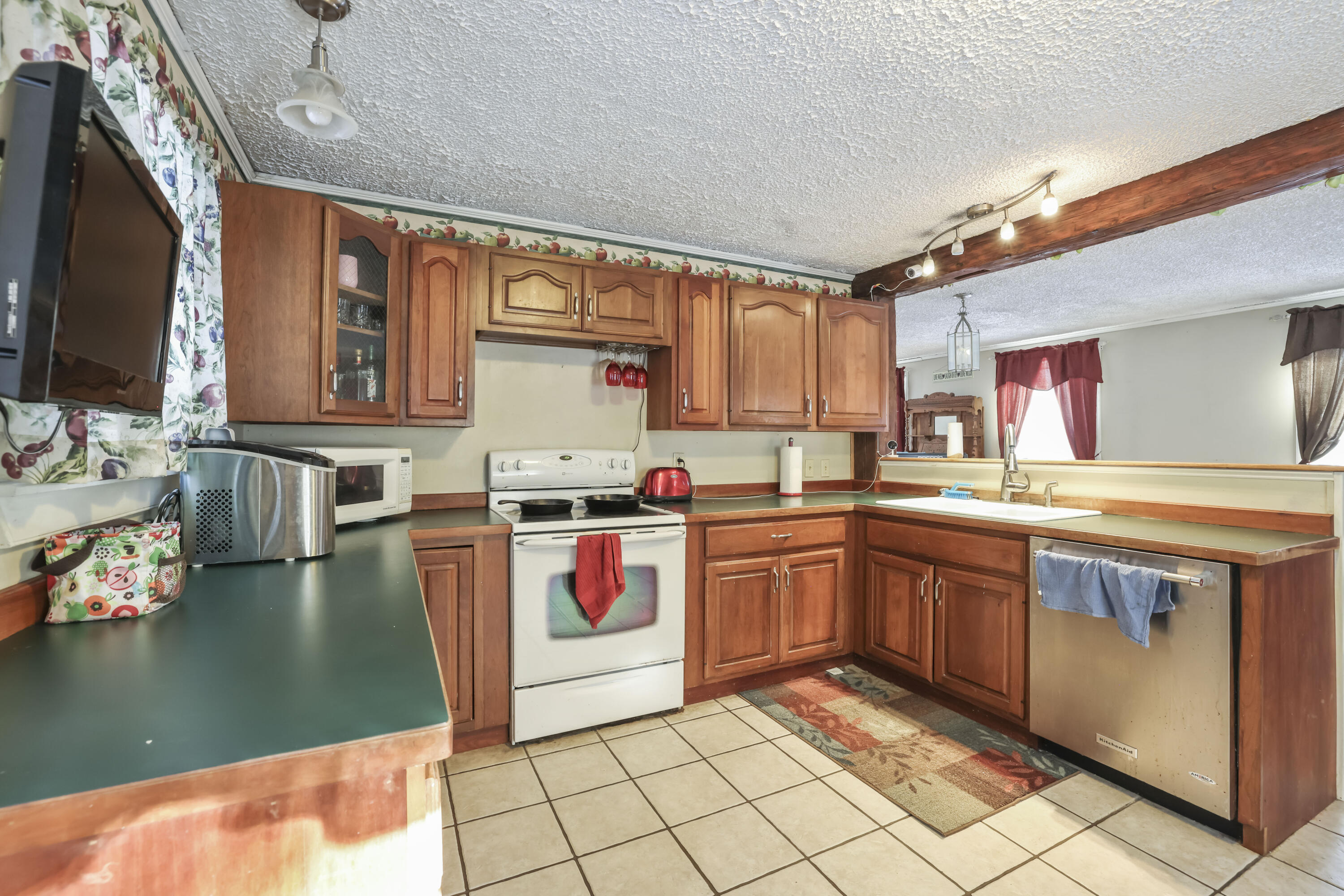 2032 Augusta Road Bowdoin, ME 04287 - Photo 12 of 35 3G0A3949
