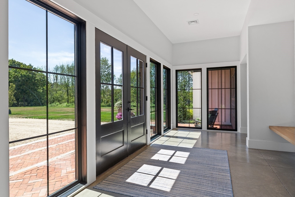 195 Lincoln Road Walpole, MA 02081 - Photo 31 of 42