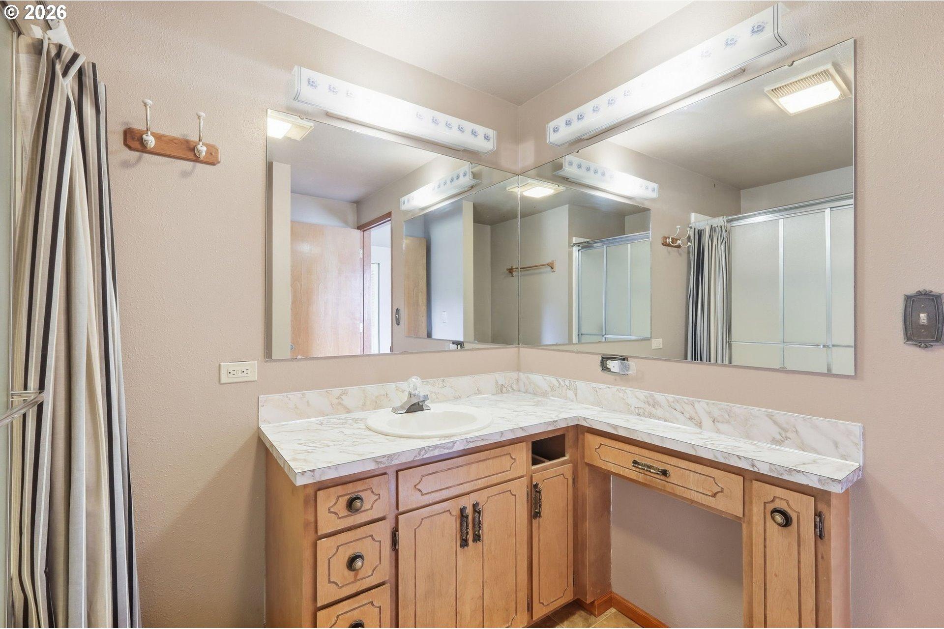 24153 Vaughn Road Veneta, OR 97487 - Photo 20 of 46 Gallery Image 20