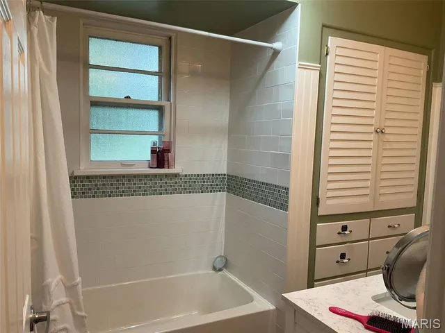 $210,000 | 2131 Hill Crest Drive, Highland, IL 62249