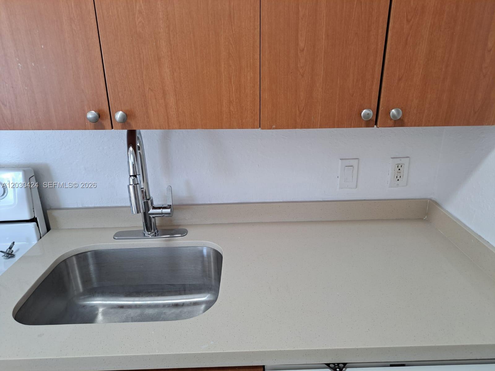 120 Southwest 8th Avenue, Unit 903 Miami, FL 33130 - Photo 10 of 25