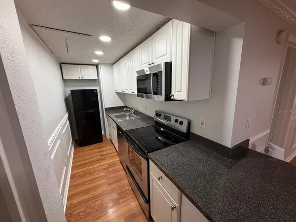 $1,100 | 4307 East Michigan Street, Unit 4307, Orlando, FL 32812