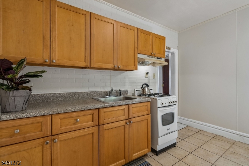 14 Scheerer Avenue Newark, NJ 07112 - Photo 30 of 46 Gallery Image 30