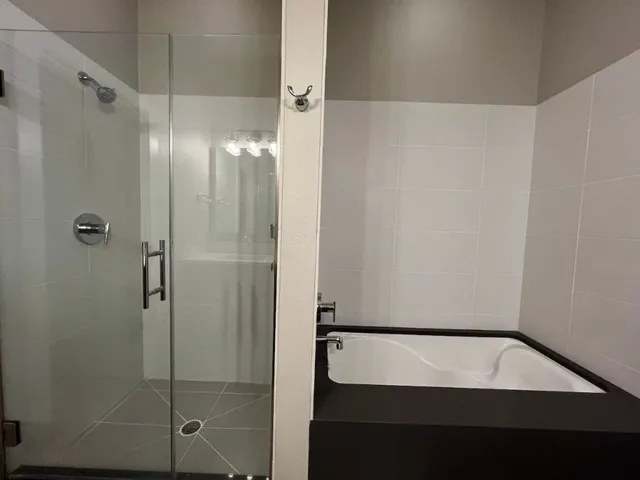 $3,850 | 2520 Bluebonnet Lane, Unit 5, Austin, TX 78704