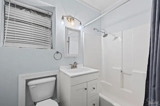 $344,000 | 1631 East Hayes Street, Pensacola, FL 32503