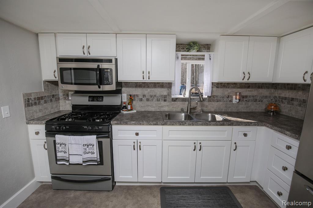 2224 West Isabella Road Midland, MI 48640 - Photo 41 of 67