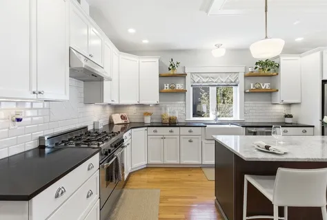 $1,948,000 | 72 Hancock Street, Bedford, MA 01730