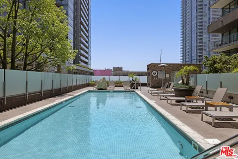 $1,190,000 | 1111 South Grand Avenue, Unit 1211, Los Angeles, CA 90015