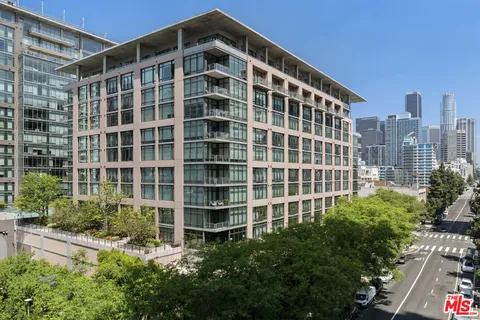 $1,190,000 | 1111 South Grand Avenue, Unit 1211, Los Angeles, CA 90015