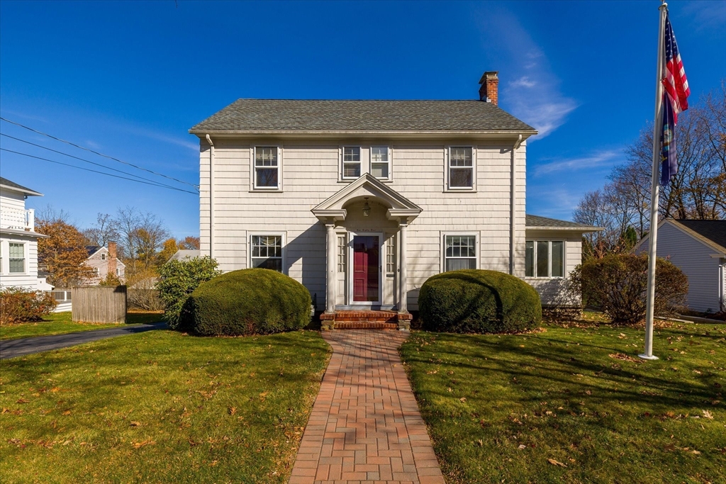 284 Beverly Road Worcester, MA 01605 - Photo 23 of 30 a front view of a house with a yard