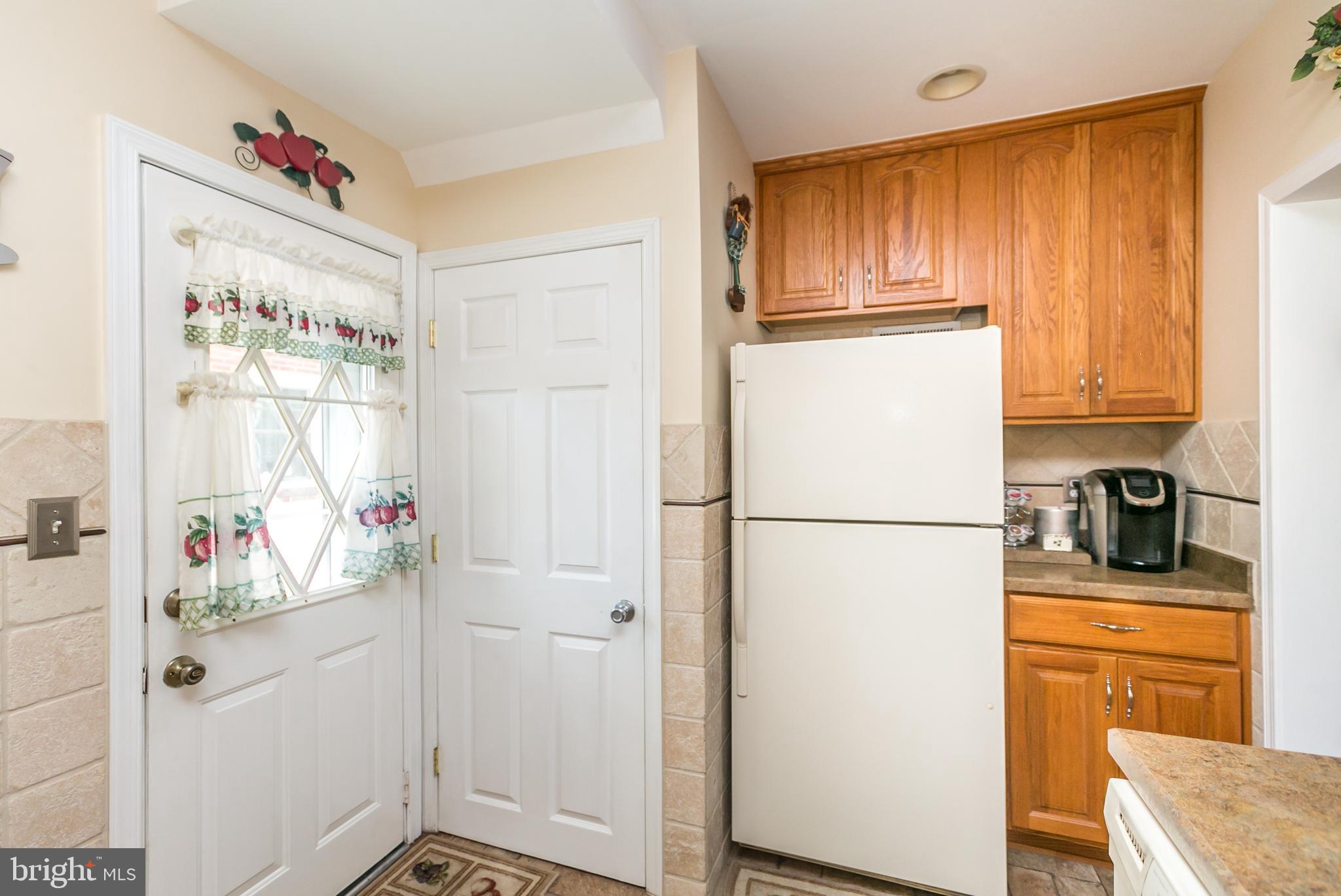 3003 Dunmurry Road Baltimore, MD 21222 - Photo 13 of 31 Kitchen