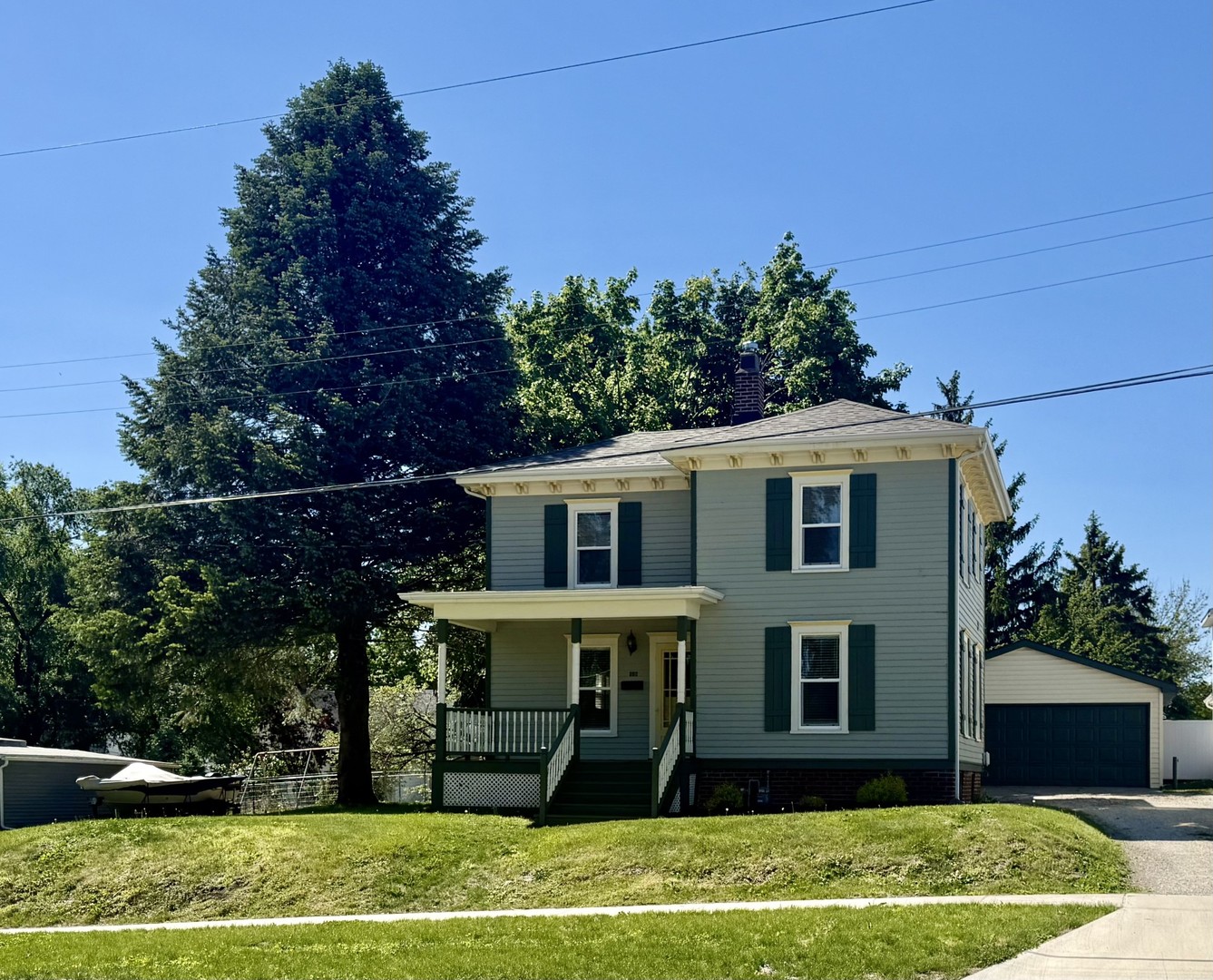 115 Lyle Street Kewanee, IL 61443 - Photo 2 of 39