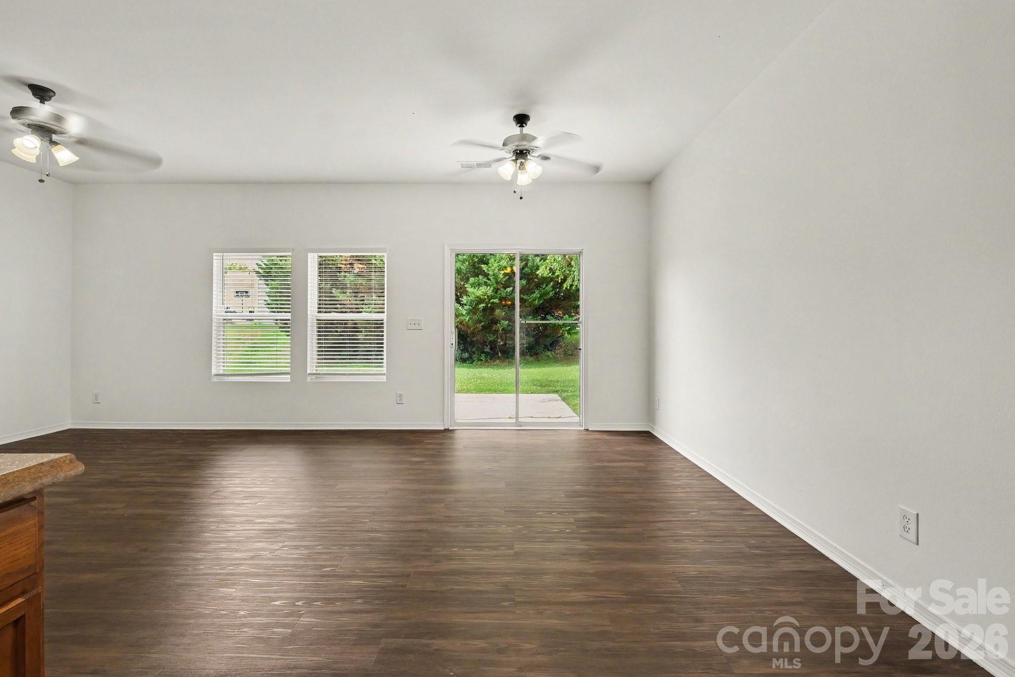 4636 Meadowfield Road Charlotte, NC 28215 - Photo 11 of 29 Gallery Image 11