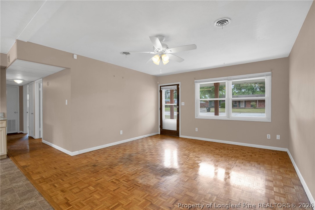 837 Montclair Road Fayetteville, NC 28314 - Photo 5 of 33 Gallery Image 5