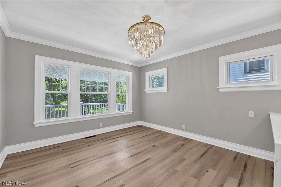 1697 Cumberland Road Cleveland, OH 44118 - Photo 5 of 35
