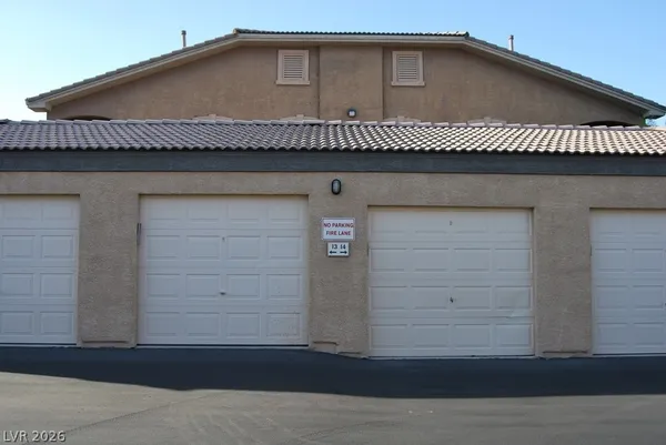 $1,695 | 8805 Jeffreys Street, Unit 2111, Las Vegas, NV 89123