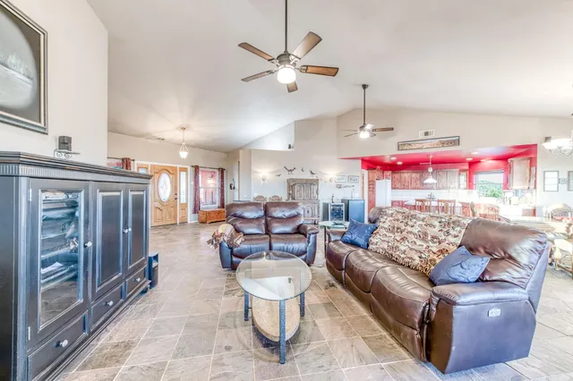 $765,000 | 50806 Bramble Lane, Squaw Valley, CA 93675