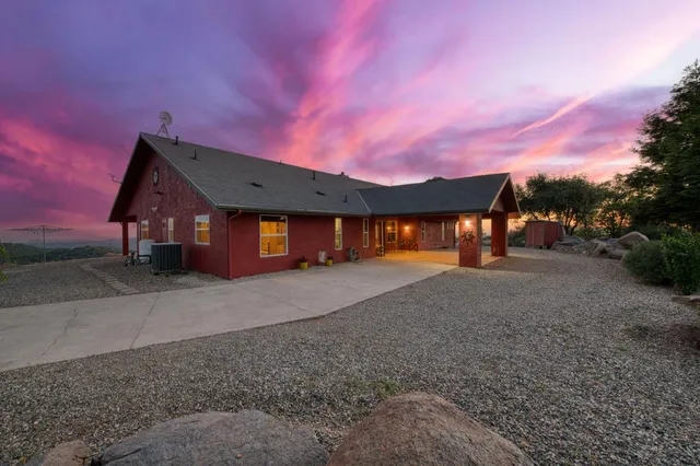 $765,000 | 50806 Bramble Lane, Squaw Valley, CA 93675