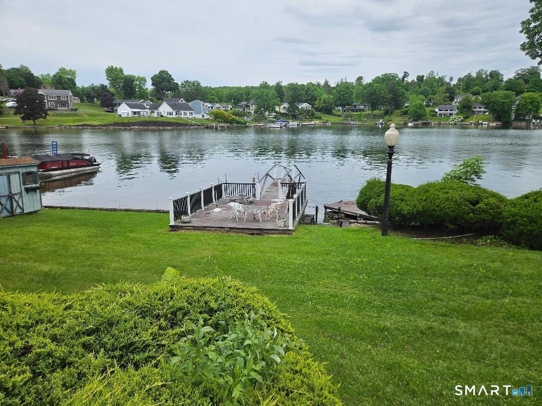 68 Arrowhead Road Brookfield, CT 06804 - Photo 4 of 11