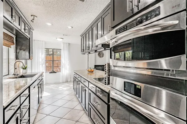 $425,000 | 3008 Glenwood Court, Bedford, TX 76021