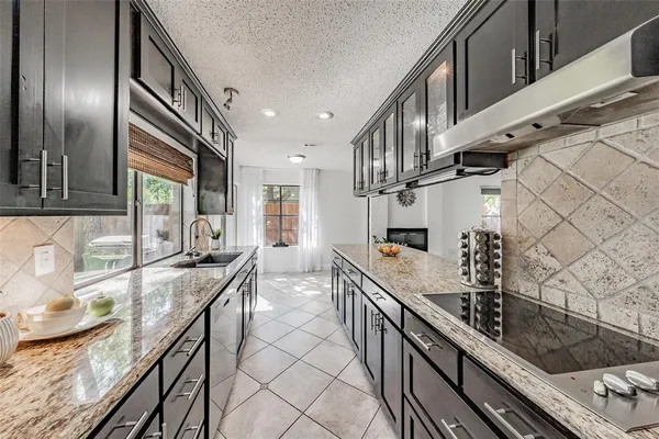 $425,000 | 3008 Glenwood Court, Bedford, TX 76021