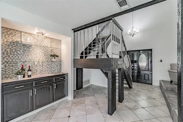 $425,000 | 3008 Glenwood Court, Bedford, TX 76021