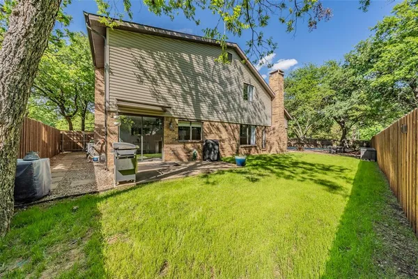 $425,000 | 3008 Glenwood Court, Bedford, TX 76021