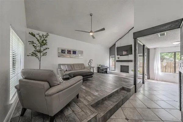 $425,000 | 3008 Glenwood Court, Bedford, TX 76021