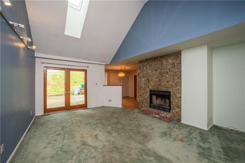 2875 Old Washington Road Canonsburg, PA 15317 - Photo 4 of 25 Gallery Image 4