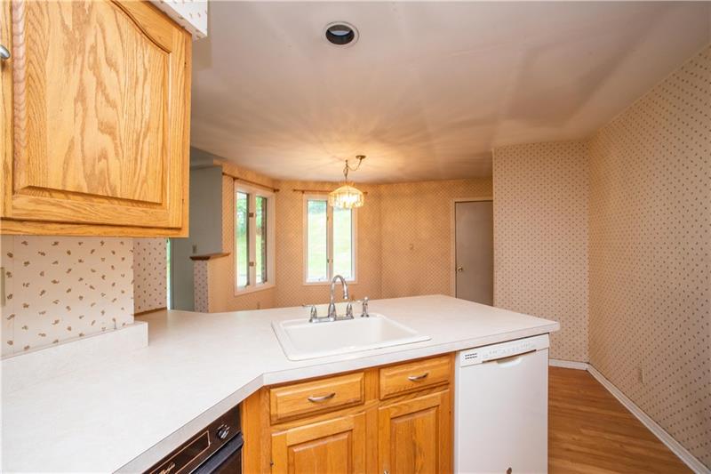 2875 Old Washington Road Canonsburg, PA 15317 - Photo 10 of 25 Gallery Image 10