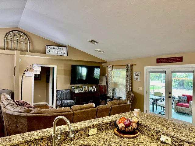 $389,000 | 603 Southwest 15th Street, Okeechobee, FL 34974