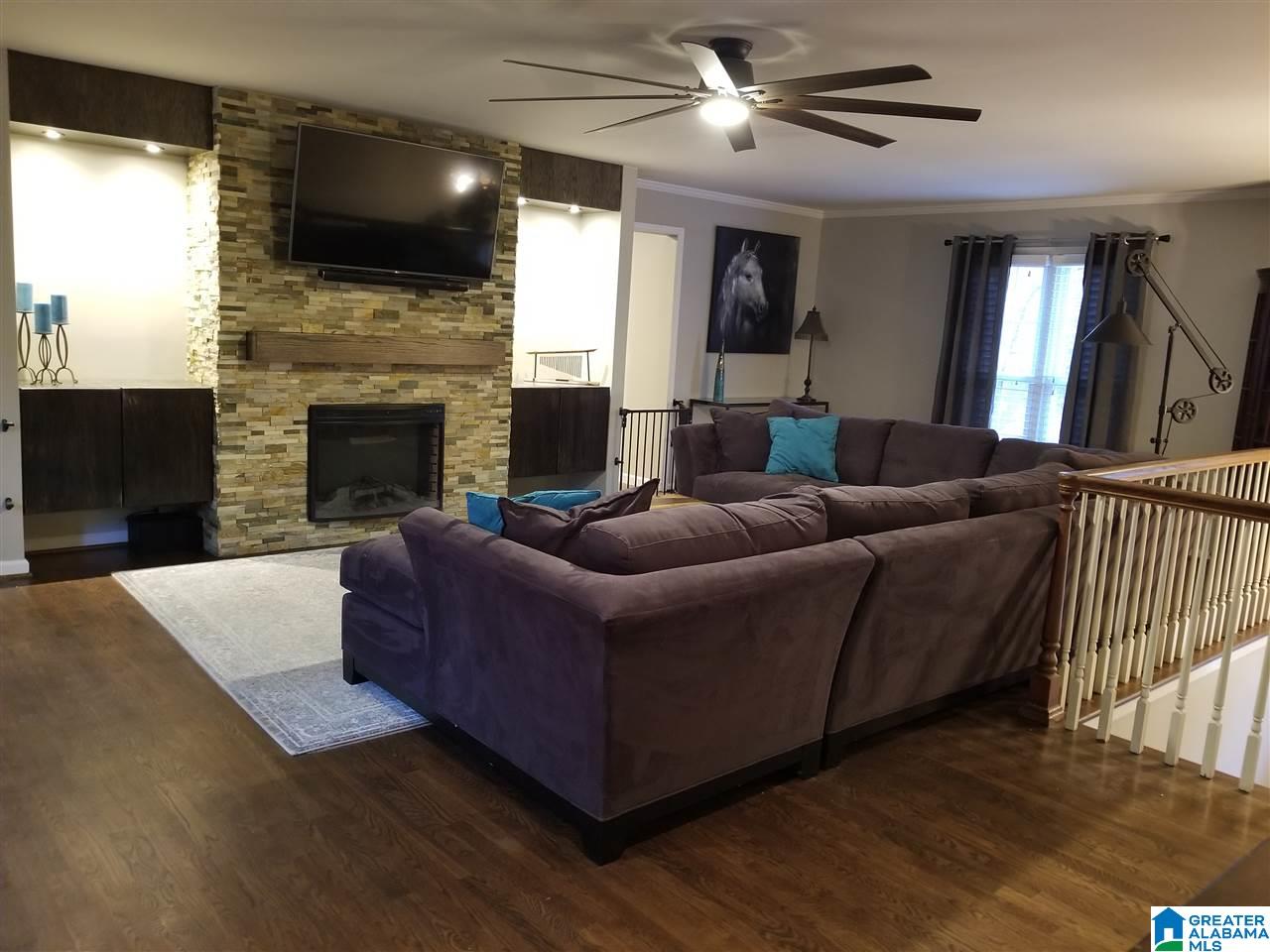 18 Oak Ridge Drive Pelham, AL 35124 - Photo 3 of 36