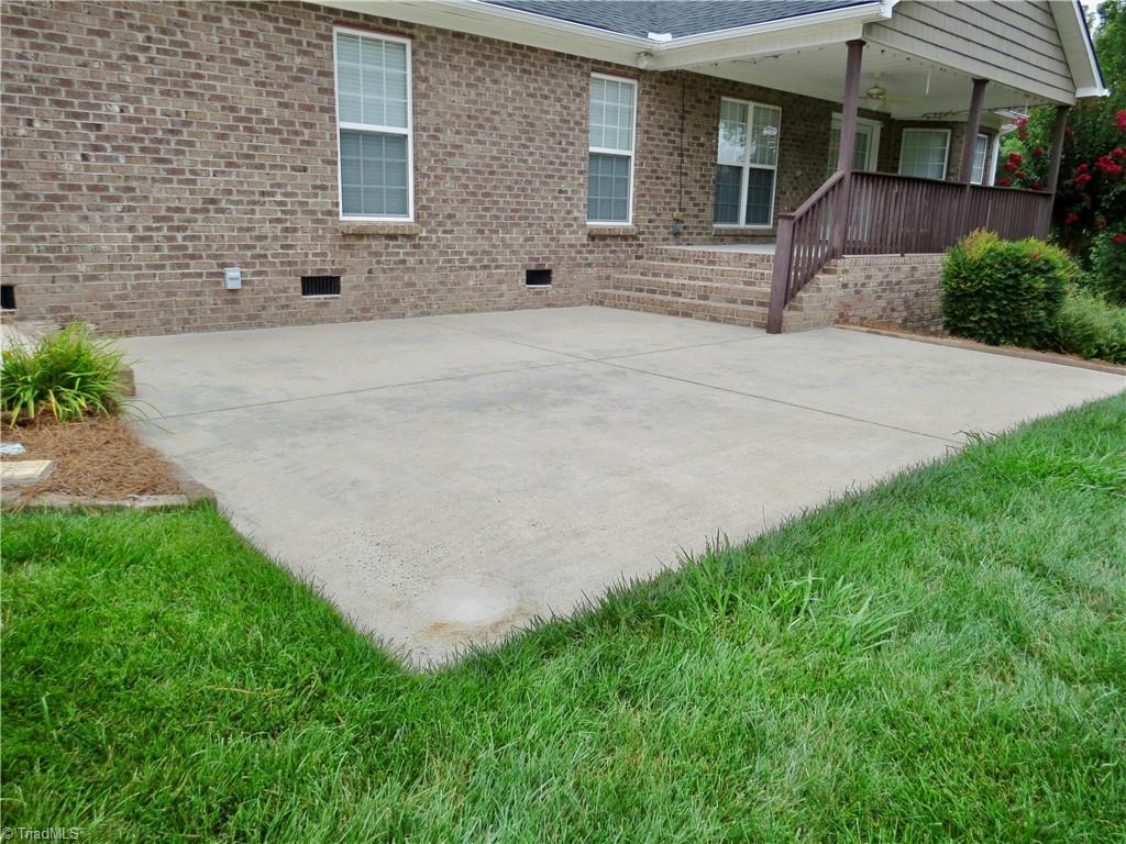 132 Feather Ridge Circle Reidsville, NC 27320 - Photo 40 of 42 Huge patio