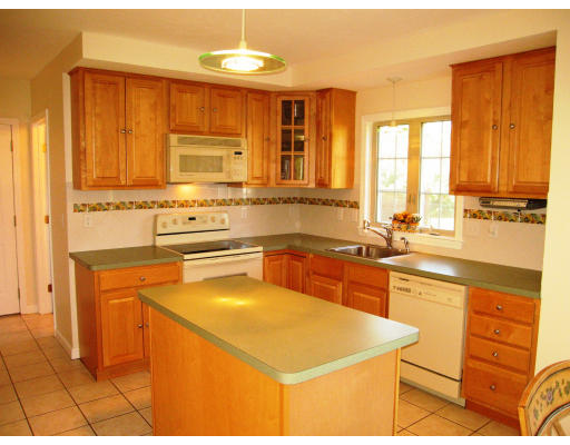 7 Cobbler Road Mansfield, MA 02048 - Photo 3 of 30 Gallery Image 3